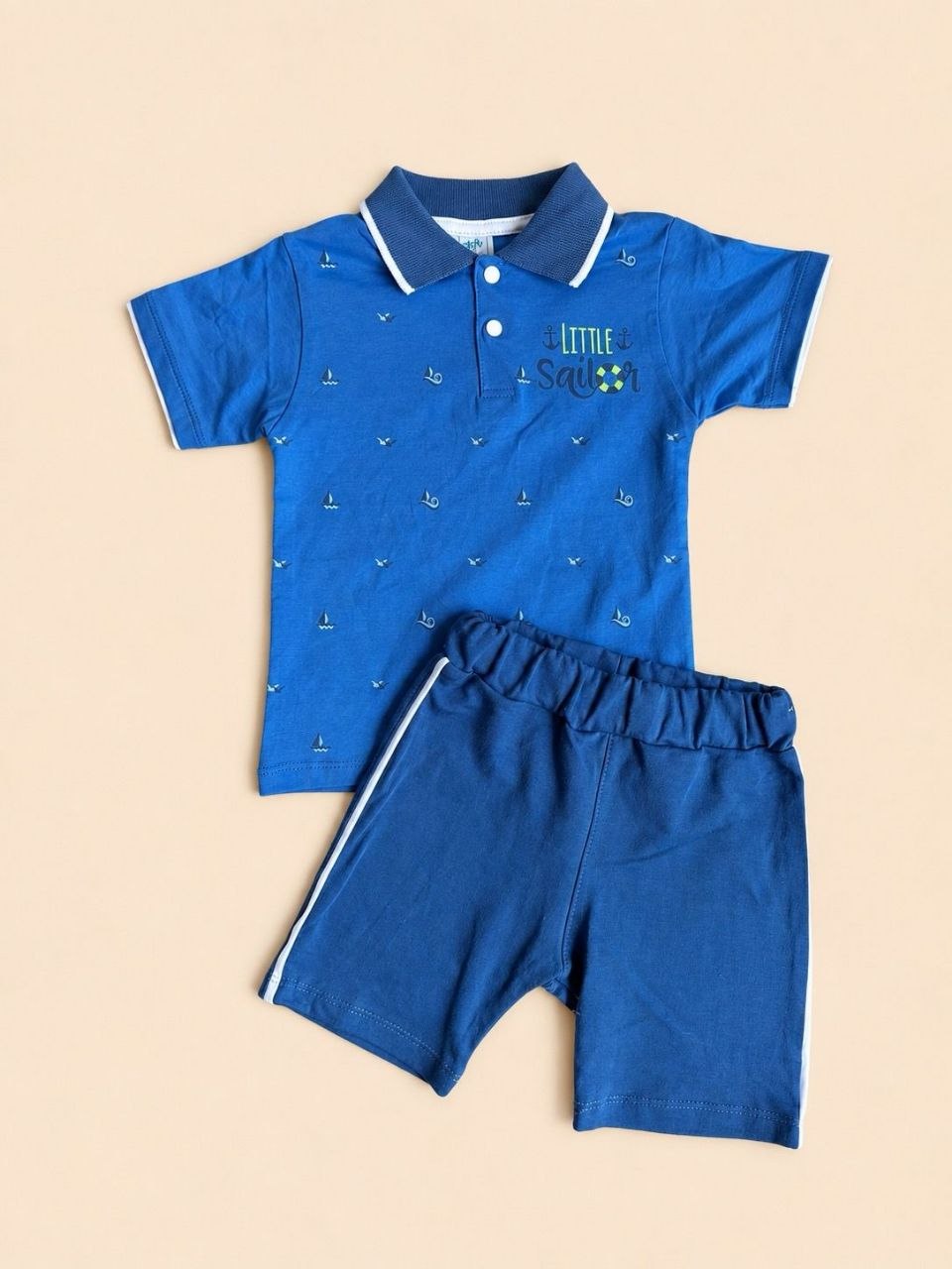 Zēnu vasaras komplekts Little Sailor - zils kokvilnas polo krekls un ērti sportiska stila šorti